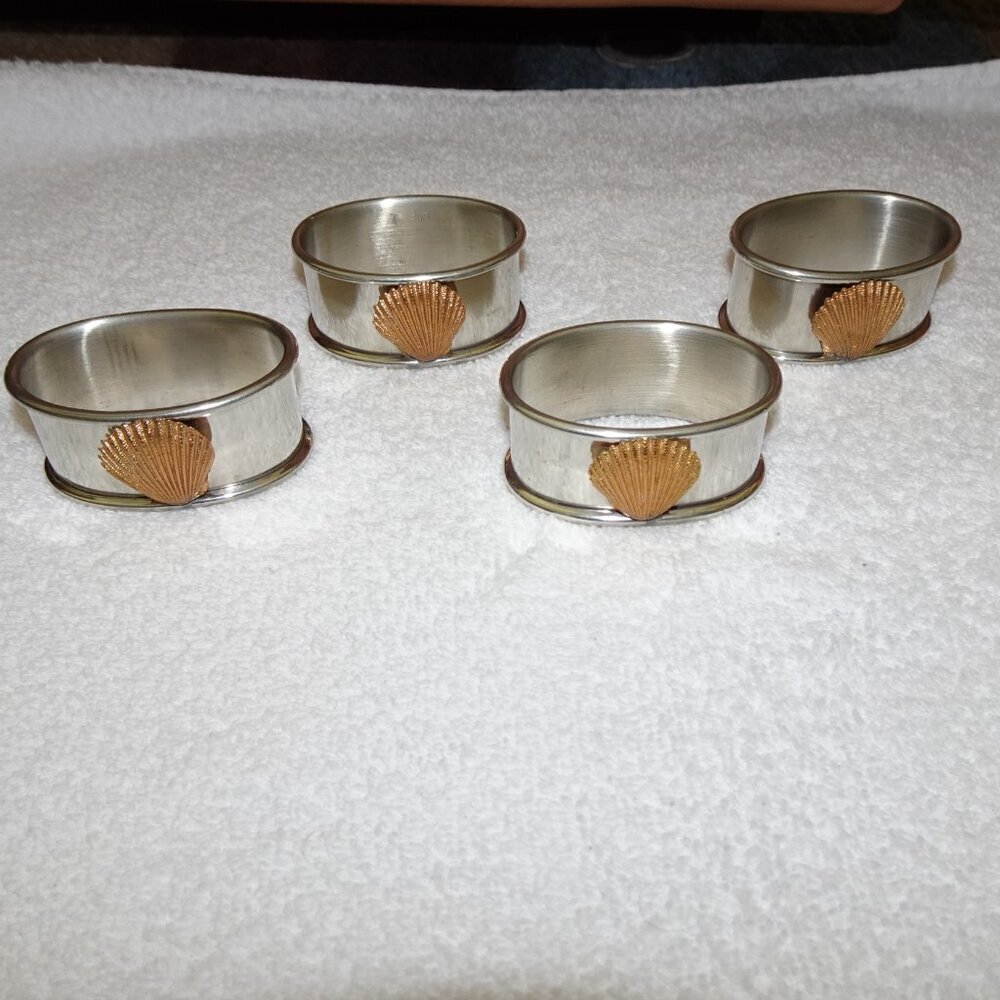 Vintage Set of 4 Pewter Napkin Rings Sea Shell Original Box